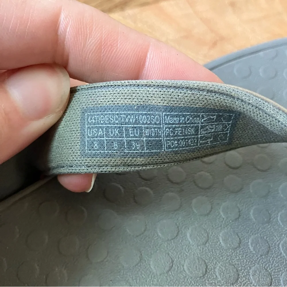Vionic | Tide 2.0 Pewter Metallic Sequin Toe Post Flip Flop Sandal